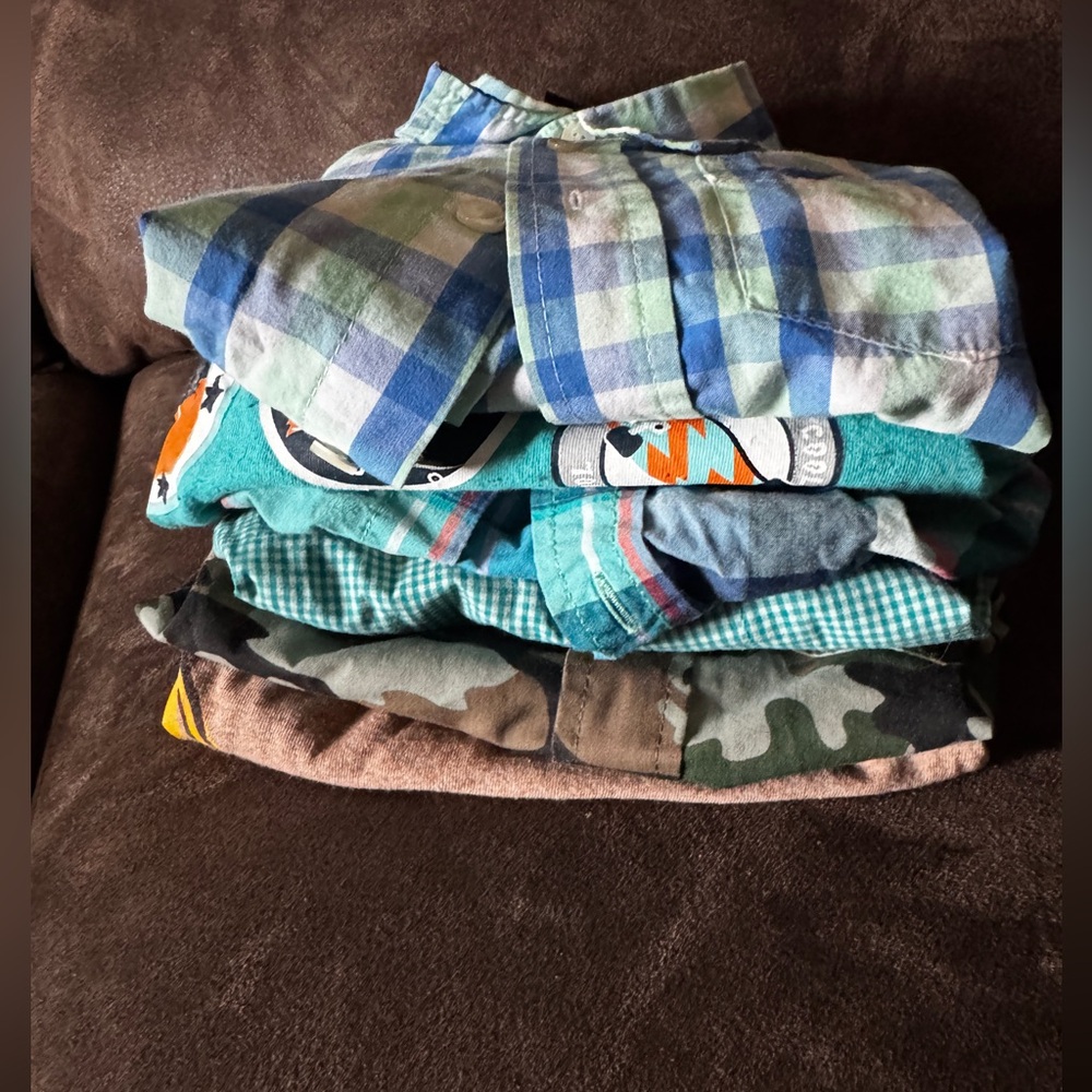 6 Boys shirts 4/5 sizes